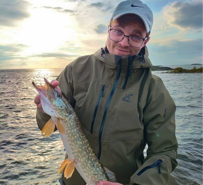 En gädda fångad på Lurön En gädda fångad på Lurön